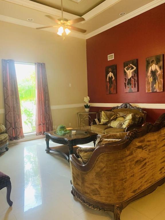 Brownsville Comfort 2 Bedroom 1 Bath , Spacious Kitchen And Outdoor Home Εξωτερικό φωτογραφία