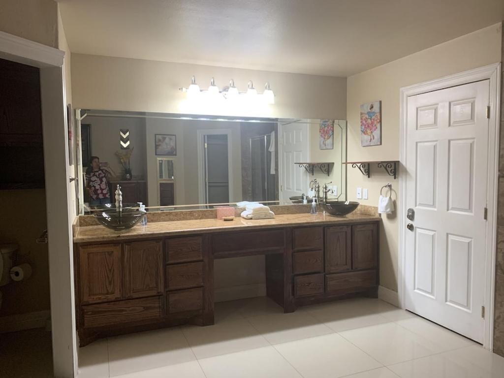 Brownsville Comfort 2 Bedroom 1 Bath , Spacious Kitchen And Outdoor Home Εξωτερικό φωτογραφία