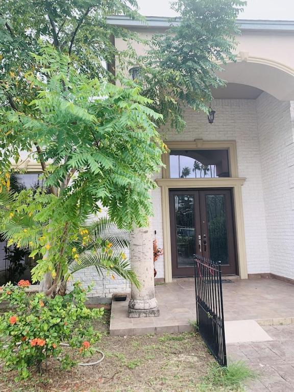Brownsville Comfort 2 Bedroom 1 Bath , Spacious Kitchen And Outdoor Home Εξωτερικό φωτογραφία