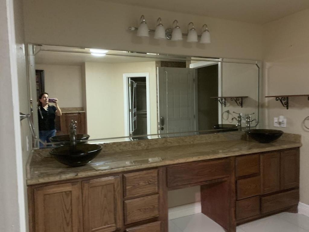 Brownsville Comfort 2 Bedroom 1 Bath , Spacious Kitchen And Outdoor Home Εξωτερικό φωτογραφία