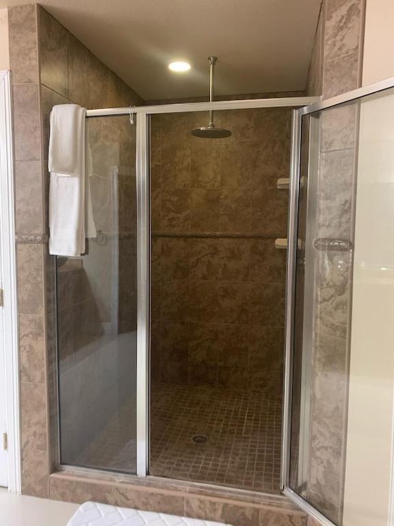 Brownsville Comfort 2 Bedroom 1 Bath , Spacious Kitchen And Outdoor Home Εξωτερικό φωτογραφία