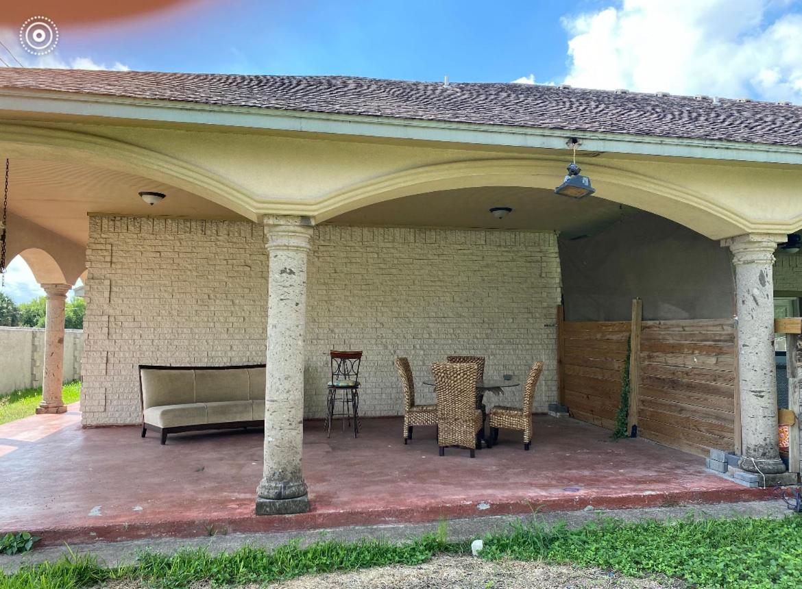 Brownsville Comfort 2 Bedroom 1 Bath , Spacious Kitchen And Outdoor Home Εξωτερικό φωτογραφία