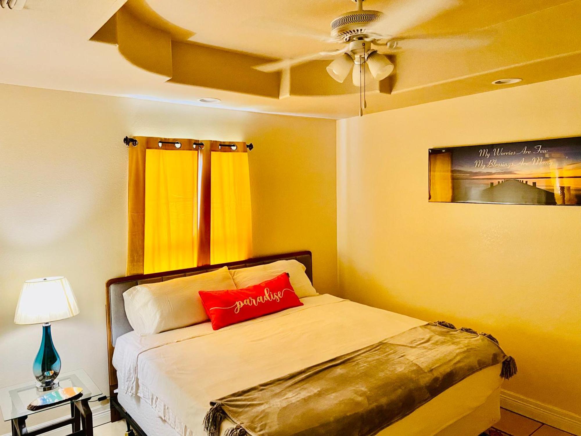 Brownsville Comfort 2 Bedroom 1 Bath , Spacious Kitchen And Outdoor Home Εξωτερικό φωτογραφία